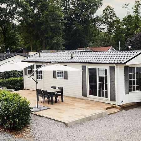 4 Persons Chalet Valkenbosch Situated In The Forested Area 오이스터위지크 외부 사진