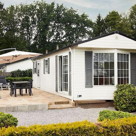 4 Persons Chalet Valkenbosch Situated In The Forested Area 오이스터위지크 외부 사진