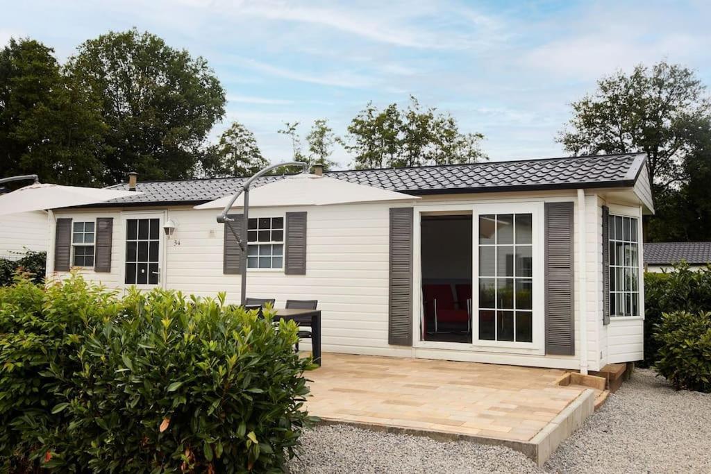 4 Persons Chalet Valkenbosch Situated In The Forested Area 오이스터위지크 외부 사진
